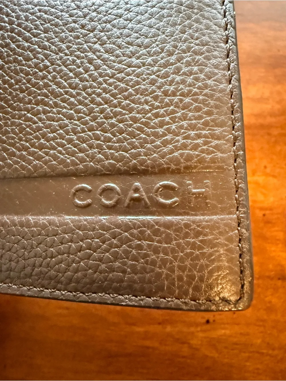 NWOT Coach Men's Pebbled Leather Bi-Fold Wallet in Brown